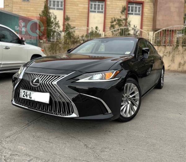 Lexus for sale in Iraq